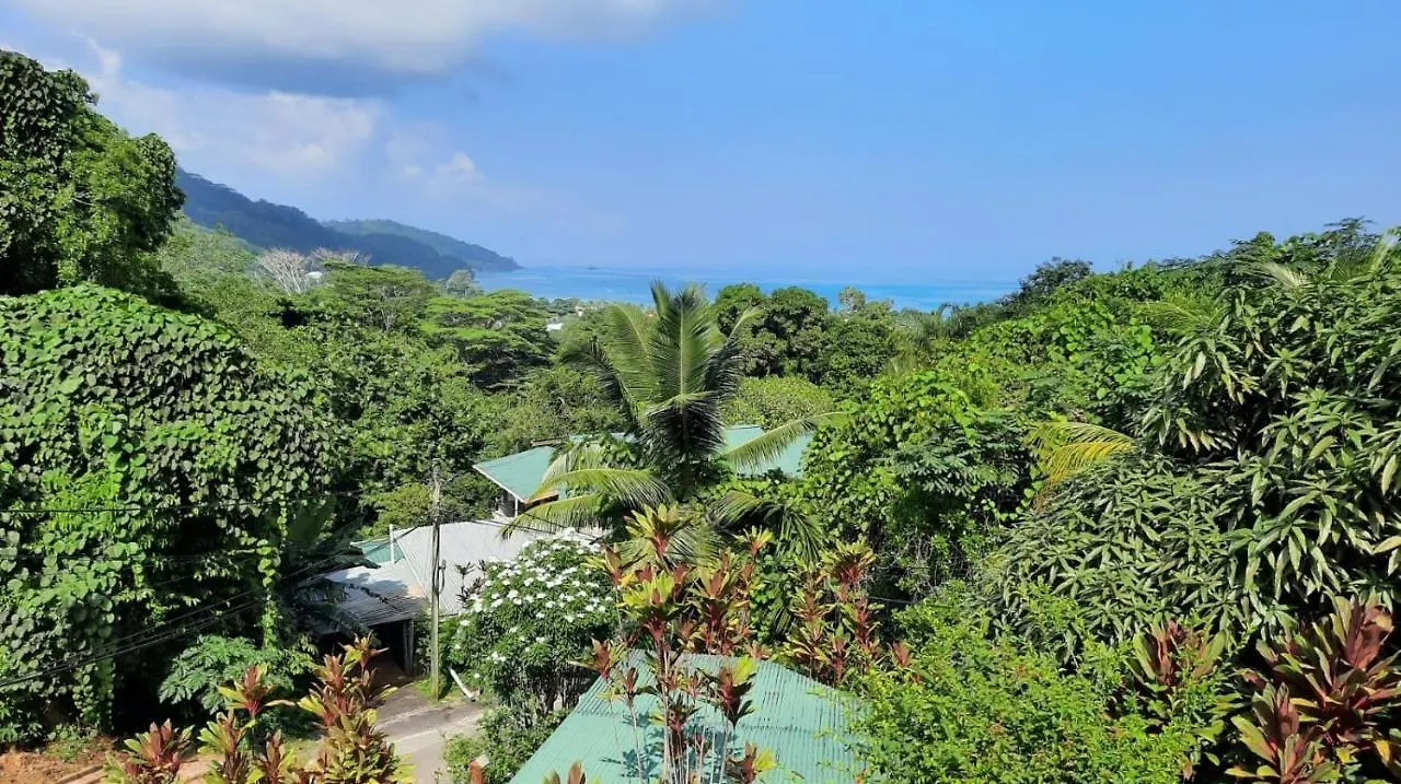 Cella Villa Anse a La Mouche 3*,