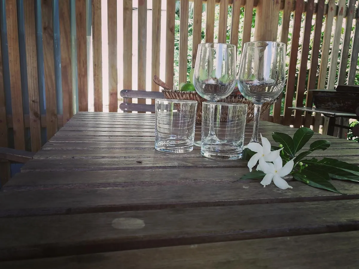 Cella Villa Anse a La Mouche 3*,  Seychellerne